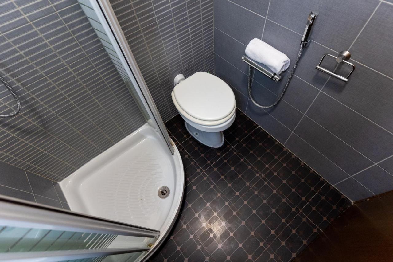 Alveare Bed & Breakfast Rome Exterior photo